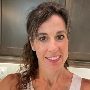 Meet your Posher, Rebecca